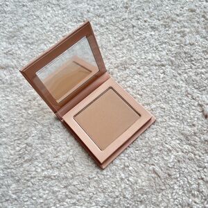 Brand New KKW Beauty Powder Contour in Soft Beige